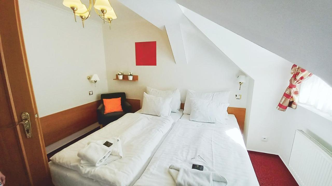Hotel Hradec Spindleruv Mlyn Exterior photo